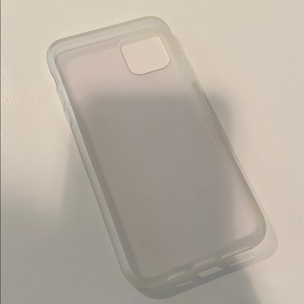 CLEAR IPHONE 11PRO MAX CASE